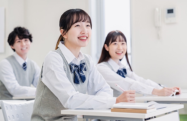 授業を受ける学生